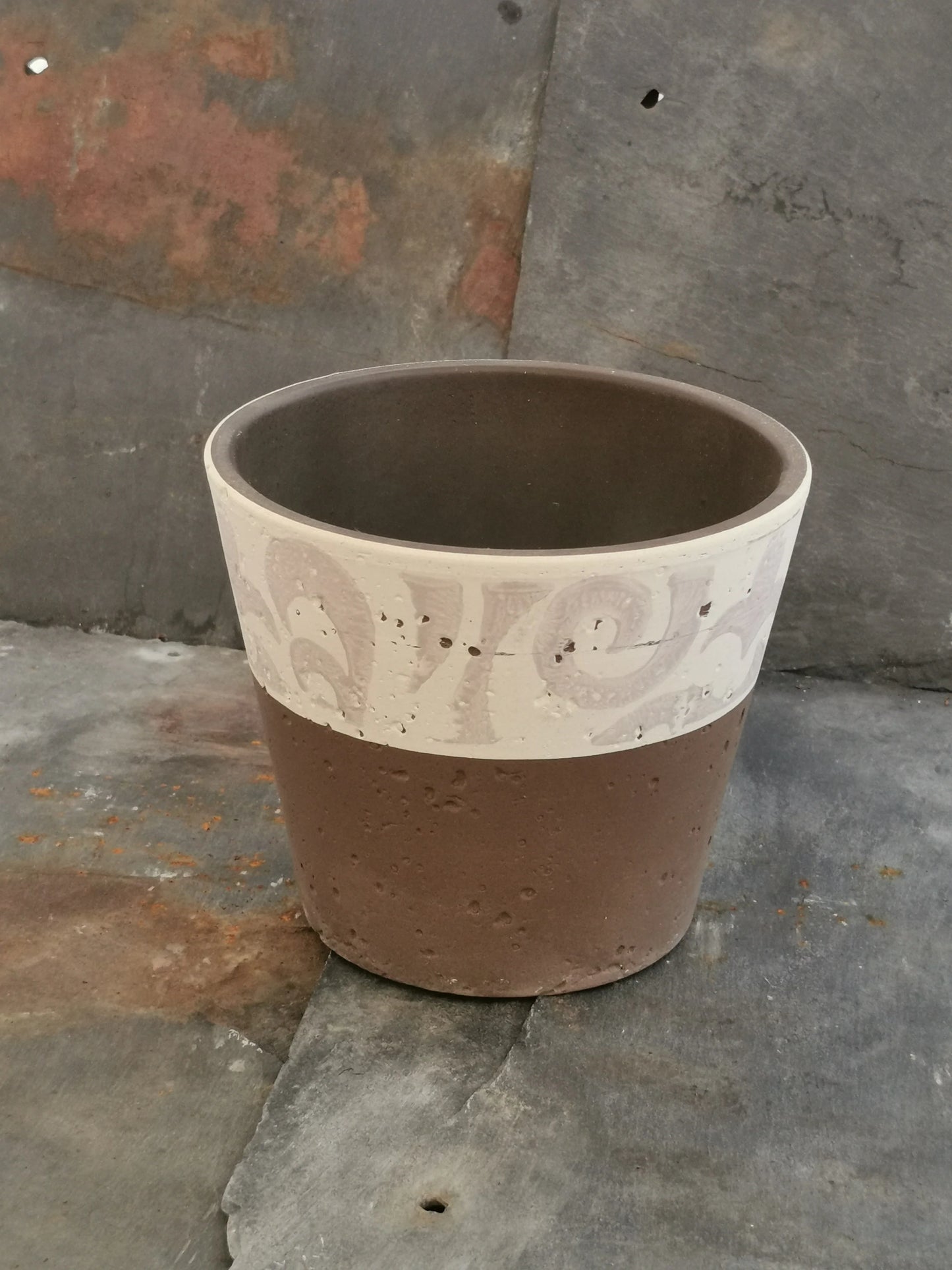 Stylish Ceramic Cache/Cover pots - Andalucia White - 13cm